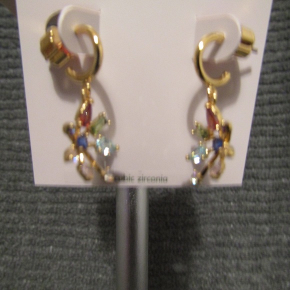 Kate Spade Firework Floral huggie Earrings Color Snowflake drop - Picture 6 of 6